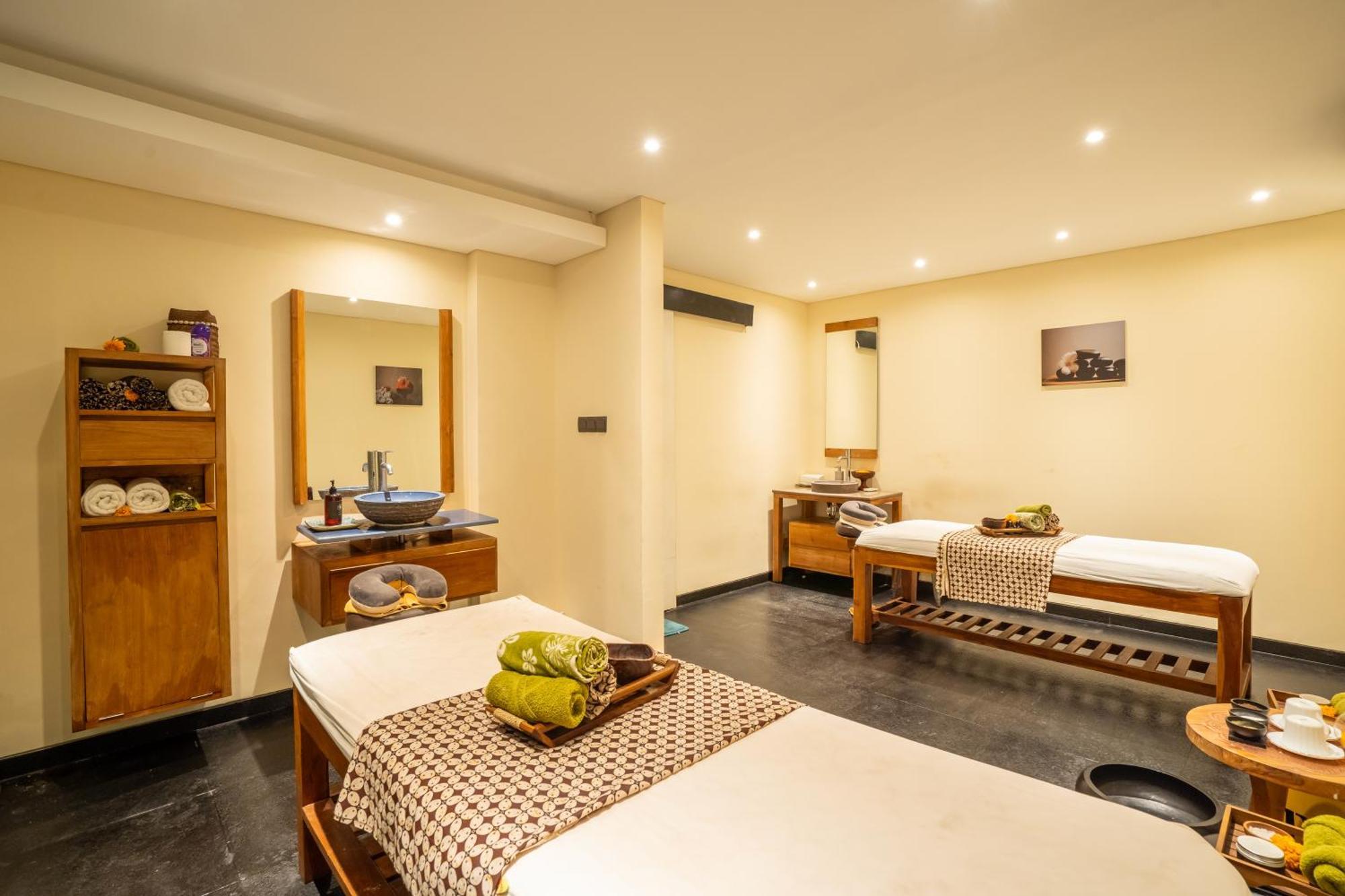 Kamaniiya Petitenget Seminyak Εξωτερικό φωτογραφία